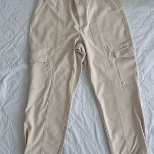 Banana Republic women's Beige Cargo Pants